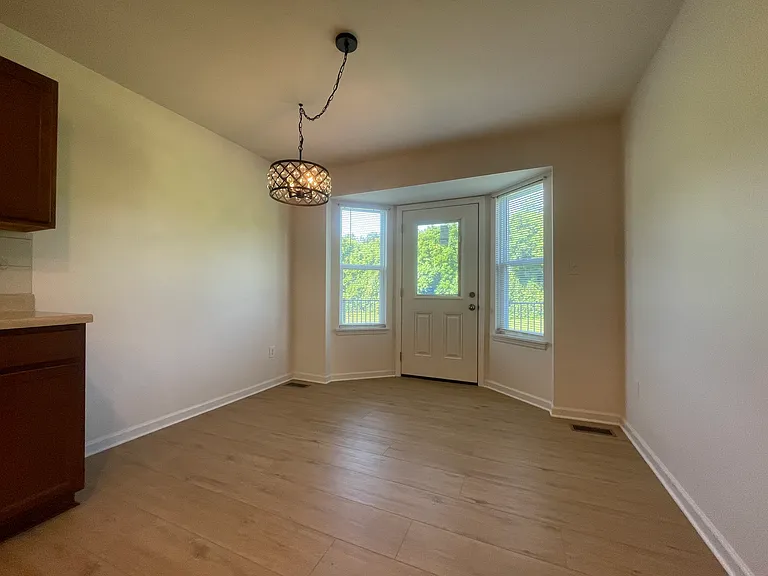 5526 Ashboro Dr — Photo 11
