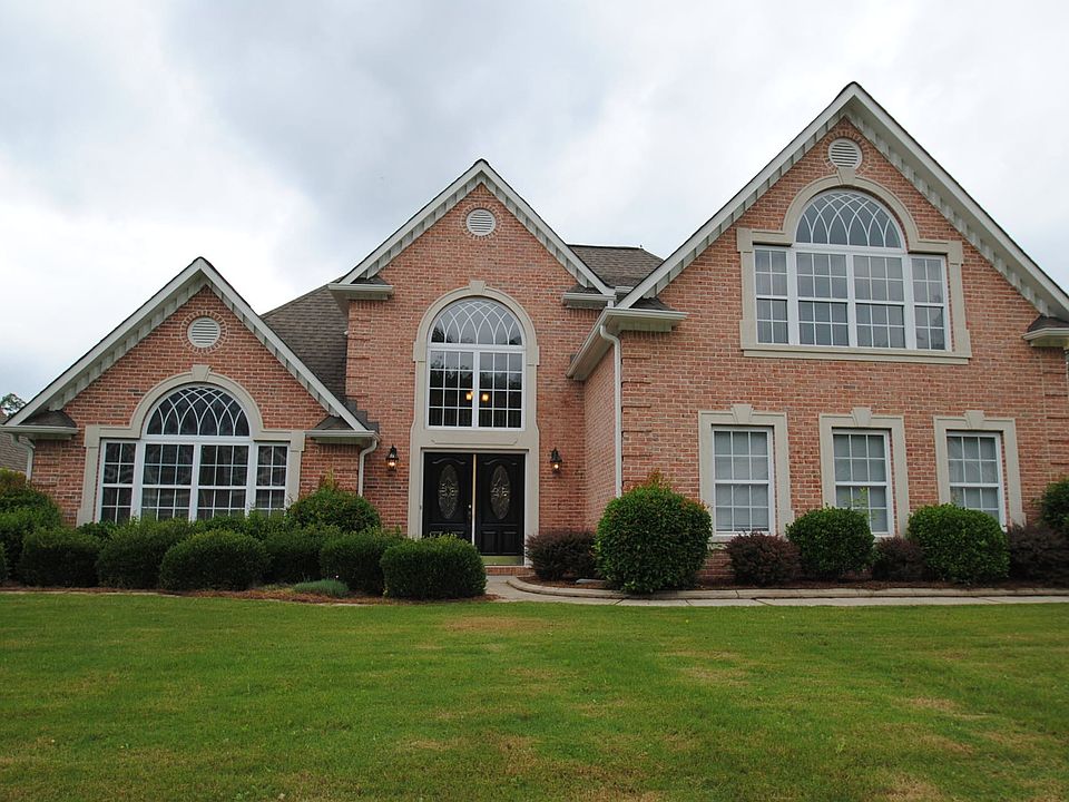 1st image of 217 Gainsborough Way