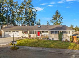 1084 SW 4th Ave, Oak Harbor, WA