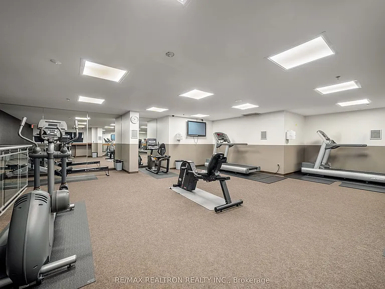 218 King St E #320 — Photo 27