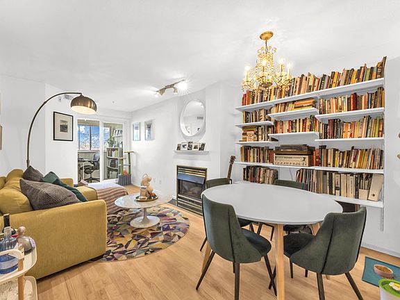 2nd image of 868 Kingsway #307