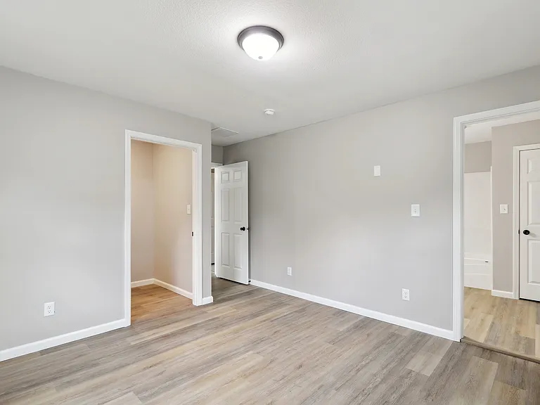 714 Bethume Ct — Photo 20