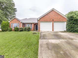 205 Woods Edge Way, Warner Robins, GA 31088