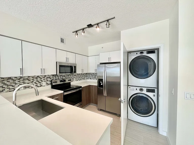 Washer & Dryer