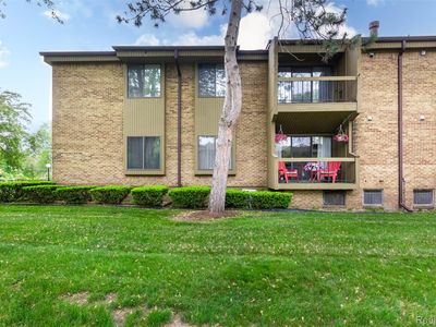 27330 Arborway Rd UNIT 17, Southfield, MI, 48033