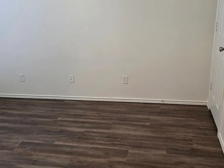 Autumn Ridge 2 BR/2 BA — Photo 29