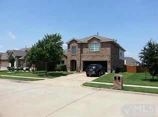 2734 Sun Rise Ln, Grand Prairie, TX 75052