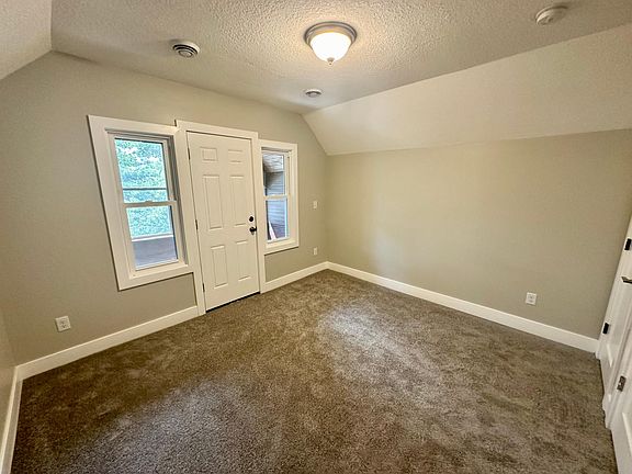 2nd image of 3 Barton Ave SE #3