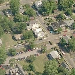 2nd image of 1517 Front St