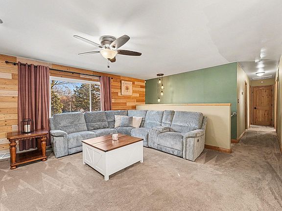 4th image of 8424 Johnston St