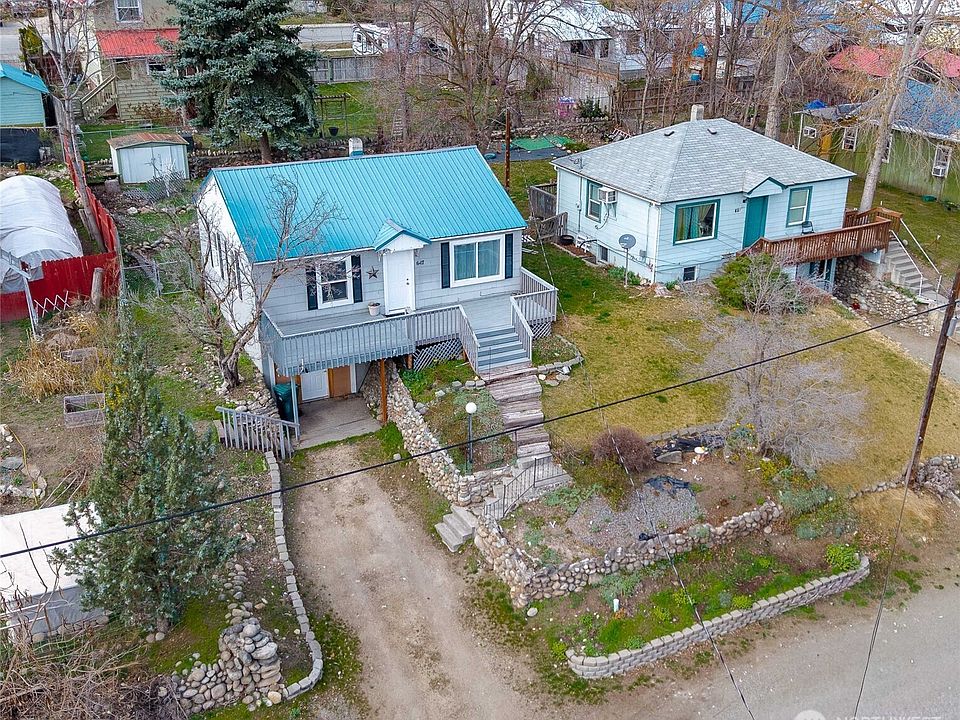 1st image of 647 3rd Avenue