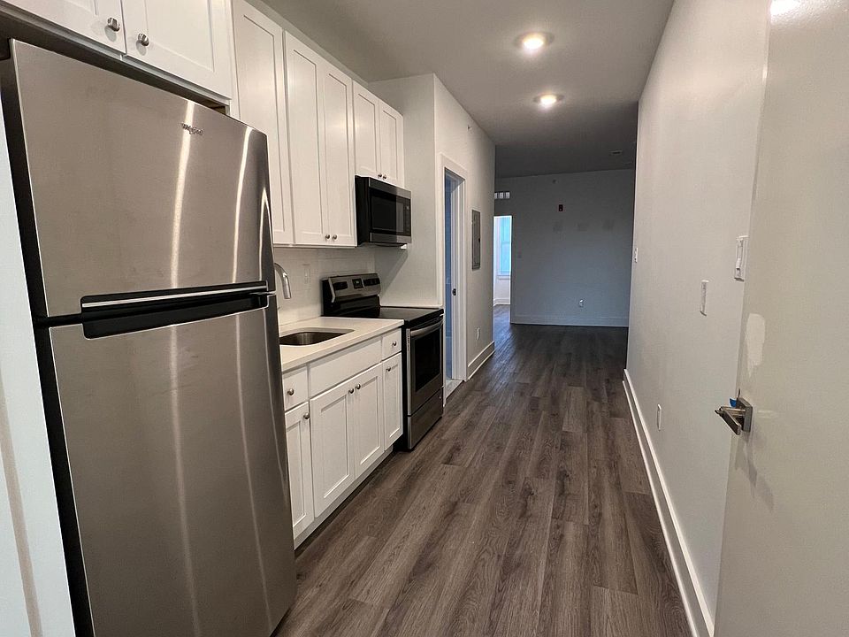 1st image of 2202 W Lehigh Ave #3