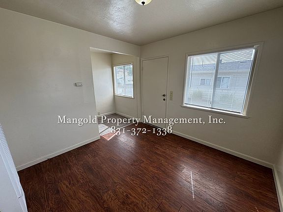 3rd image of 930-936 Harcourt Ave #936-A