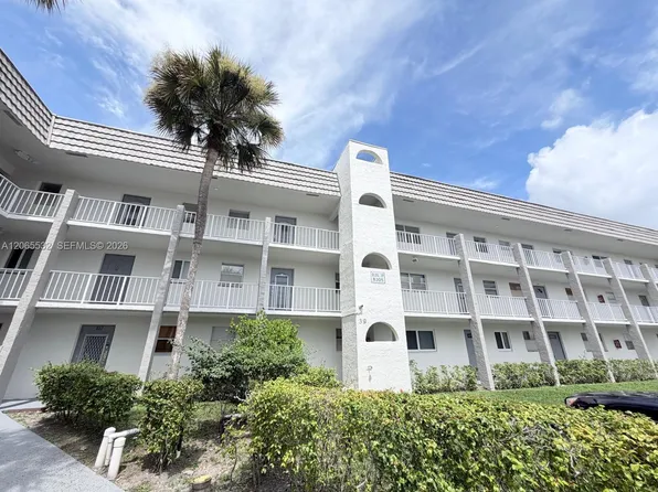 8305 Sunrise Lakes Blvd APT 310, Sunrise, FL 33322