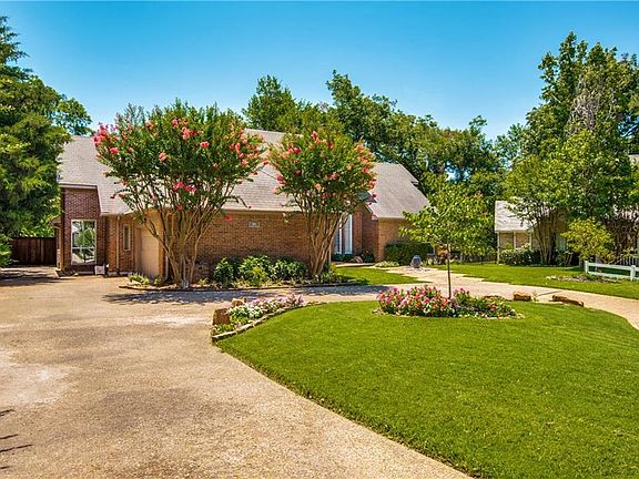 4th image of 3554 Golfing Green Dr