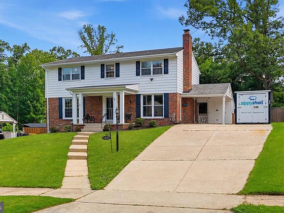 3rd image of 7521 Dolce Dr