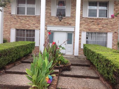 7229 Beechnut St, Houston, TX, 77074