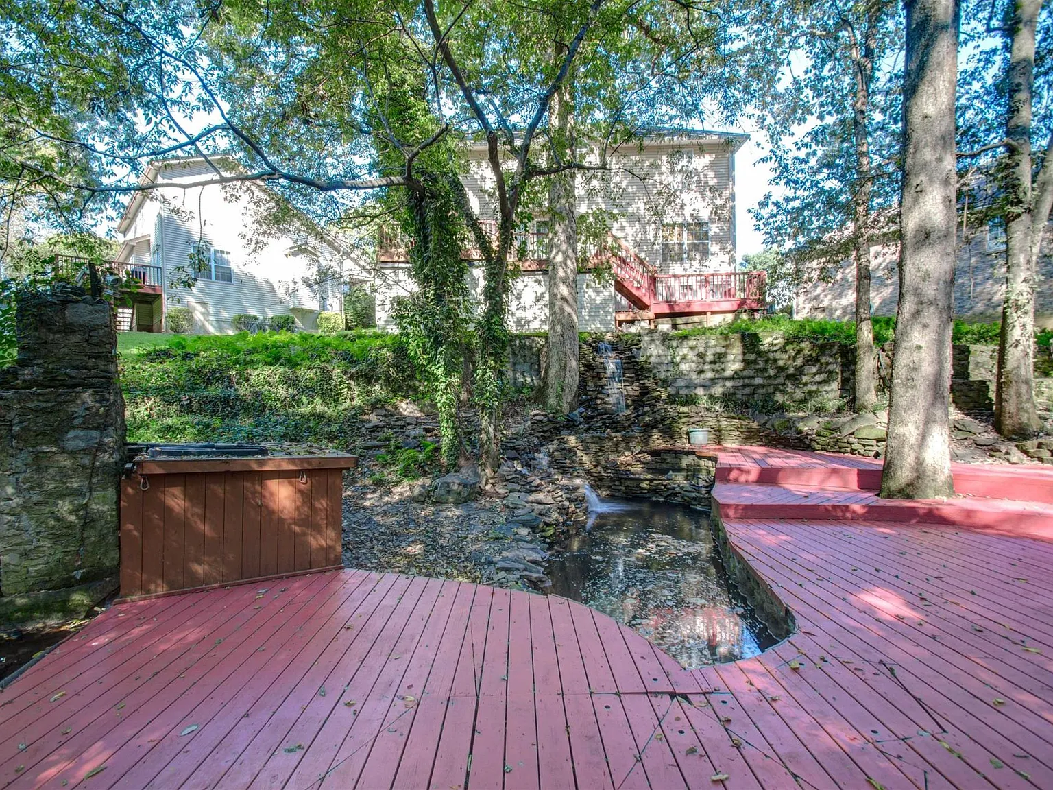 1036 Tonyawood Dr — Photo 4