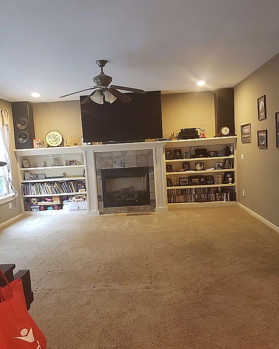 2nd image of 14 S 15th Ct
