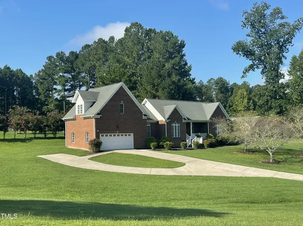 32 Valley Way, Henderson, NC 27536