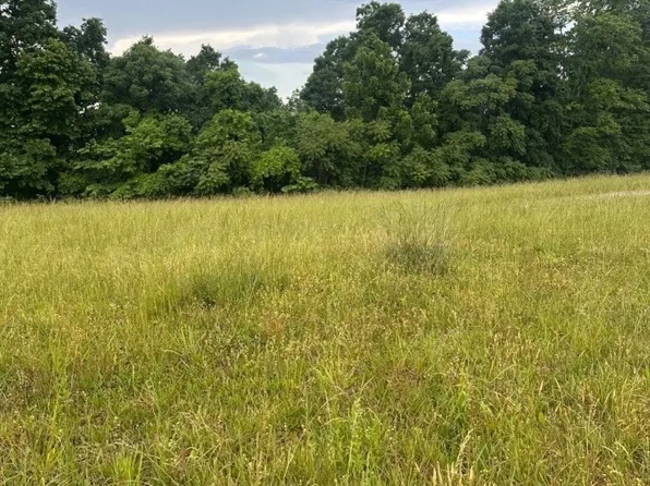 6800 Smith Grove Rd, Burkesville, KY 42717