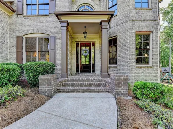 11037 Estates Cir, Alpharetta, GA 30022