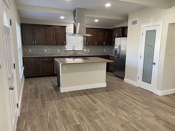5th image of 10633 Veda Dr