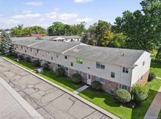 5283 Highland Rd UNIT 206, Waterford, MI 48327