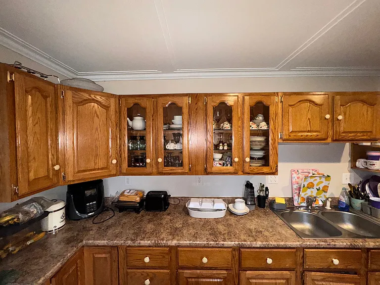 154 Tolman St #4 — Photo 5