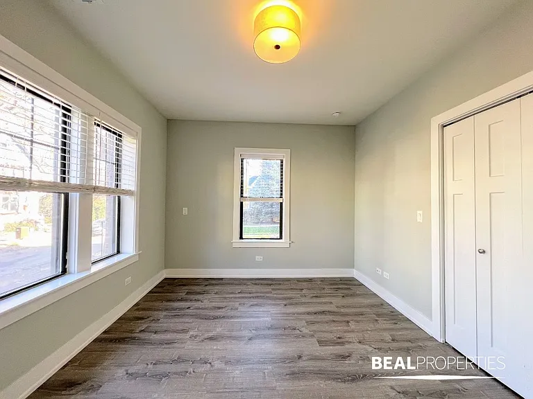 916 Crain St #1 — Photo 16