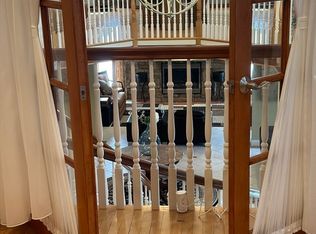 12 Pine Tree Dr, Saugus, MA 01906