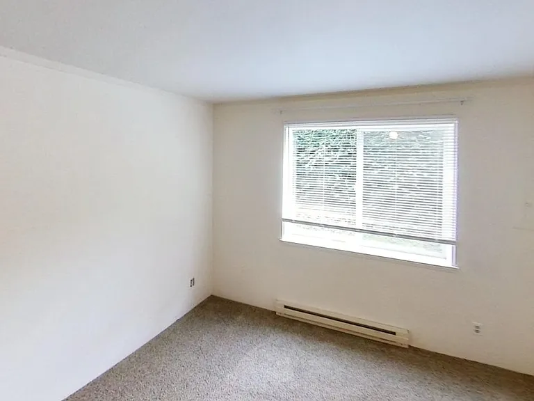 Kendal Court Apartments, 2 Bedroom, 1 Bathroom Apartments for Rent! — Photo 21