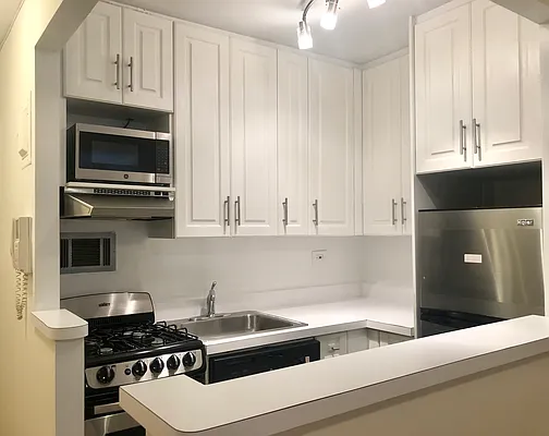 Rented by Corcoran | media 22