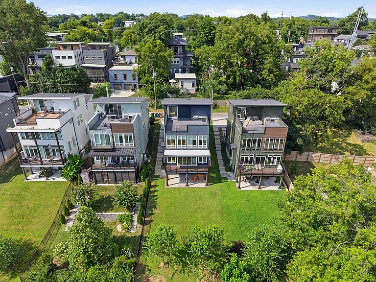 1115 Ozark St — Photo 48