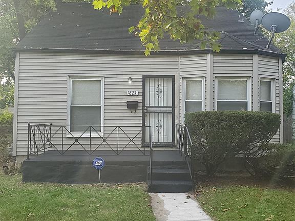 3rd image of 18231 Pembroke Ave