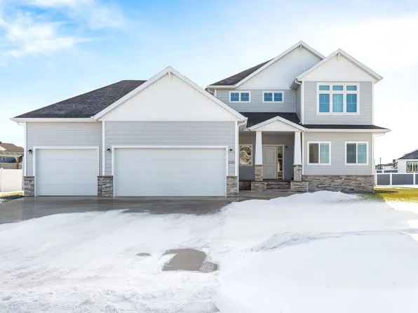 2135 14th St W, West Fargo, ND 58078