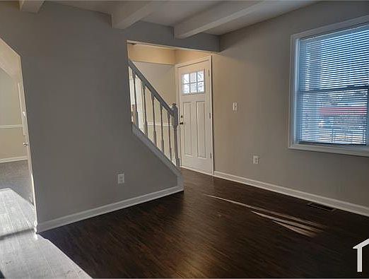 5th image of 1737 Eastern Blvd