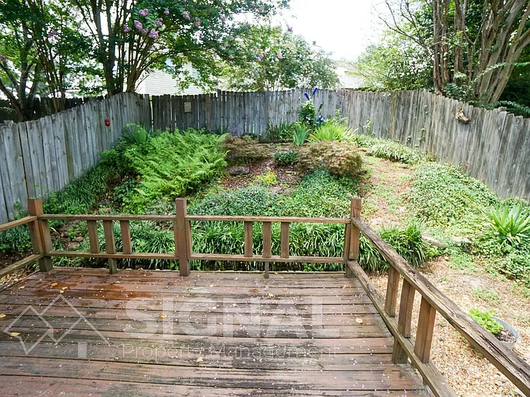 352 Jamestown Manor Dr — Photo 19
