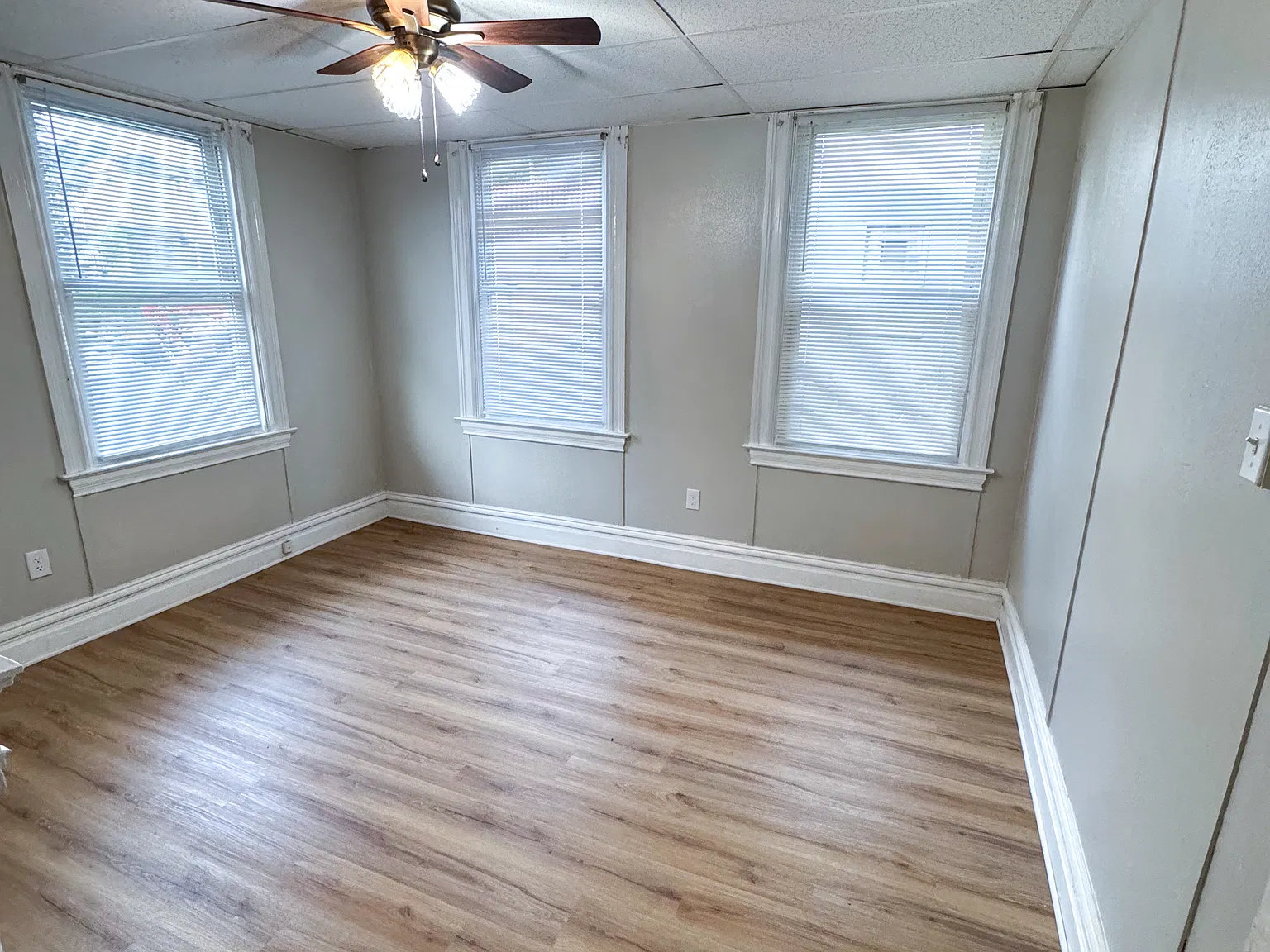 1 bed, 500 sqft, $975 — Photo 3