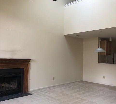 5th image of 351 Lees Mill Dr