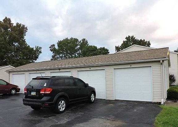 detached garage