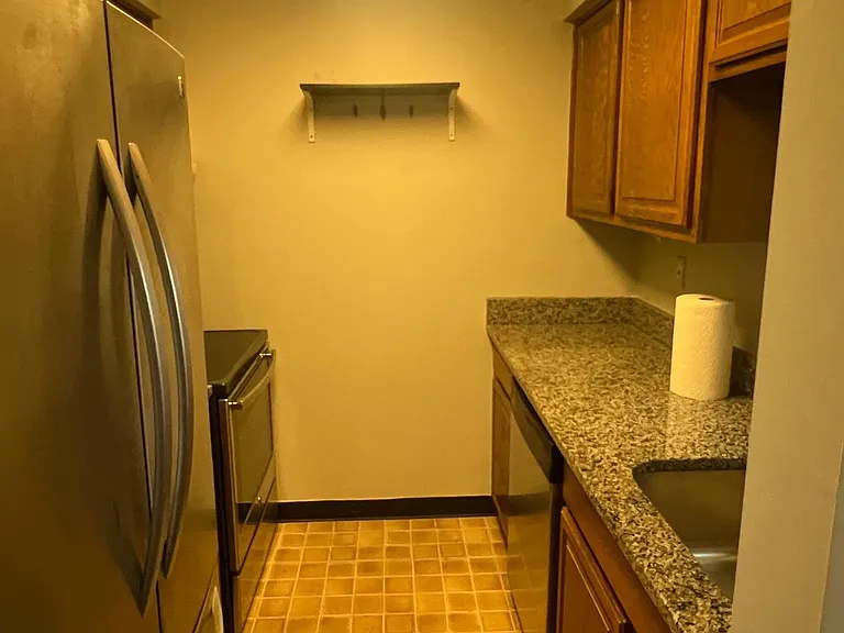 1315 Ravens Crest Dr — Photo 7