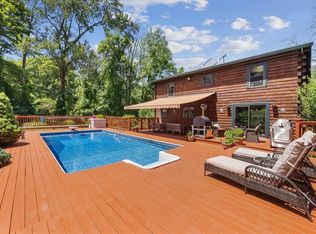 28 Continental Rd, Warwick, NY 10990