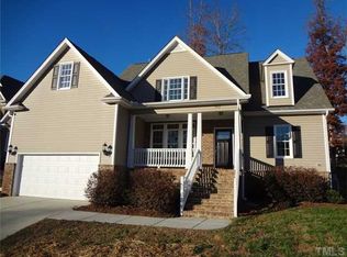 712 Holding Ridge Ct, Wake Forest, NC 27587