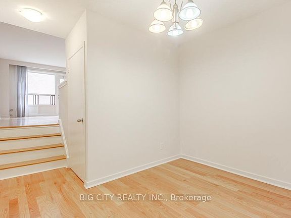 3rd image of 3092 Don Mills Rd #16