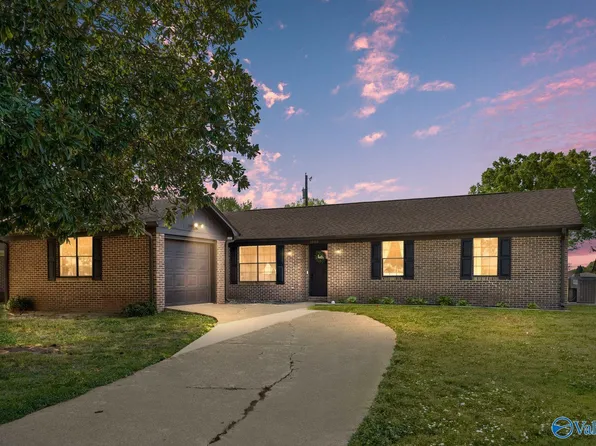 1609 Thomas Dr SW, Decatur, AL 35601