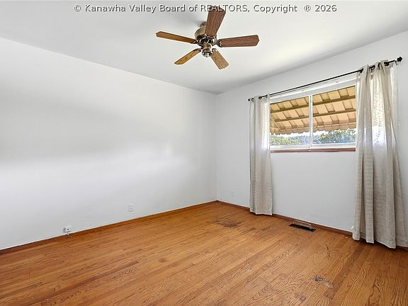 5th image of 300 Ada Dell Ave