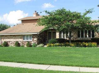 13240 W Oak Ridge Ln, Homer Glen, IL 60491