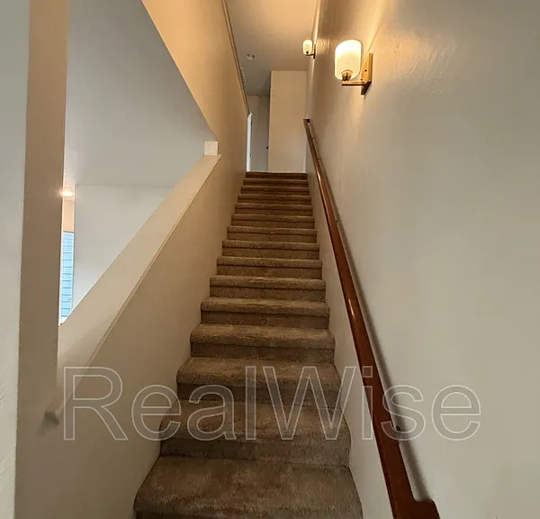 623 Heber Ln — Photo 7
