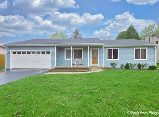 1266 Lee Ann Ln, Woodstock, IL 60098